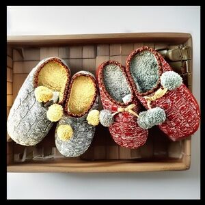 ❤️‍🔥CHILL CHASERS❤️‍🔥by CUDDL DUDS 2 PAIRS OF CABLE KNIT POM POM SLIPPERS